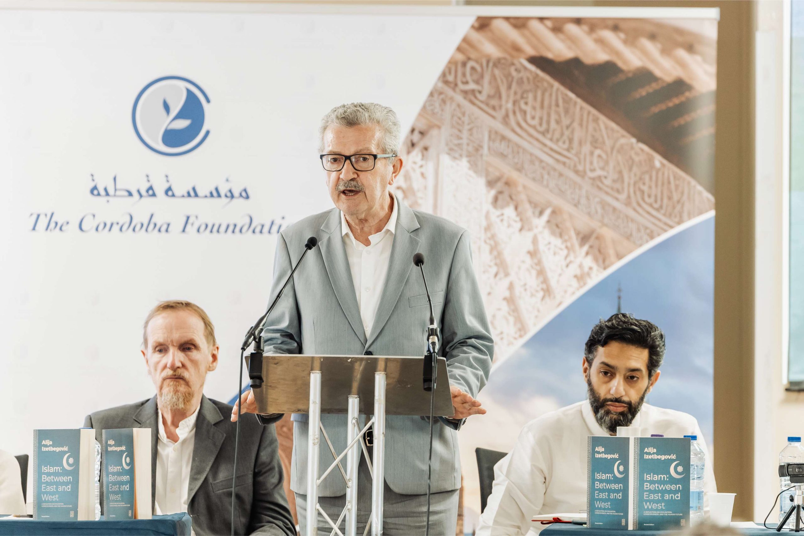 Islam between East and West ba